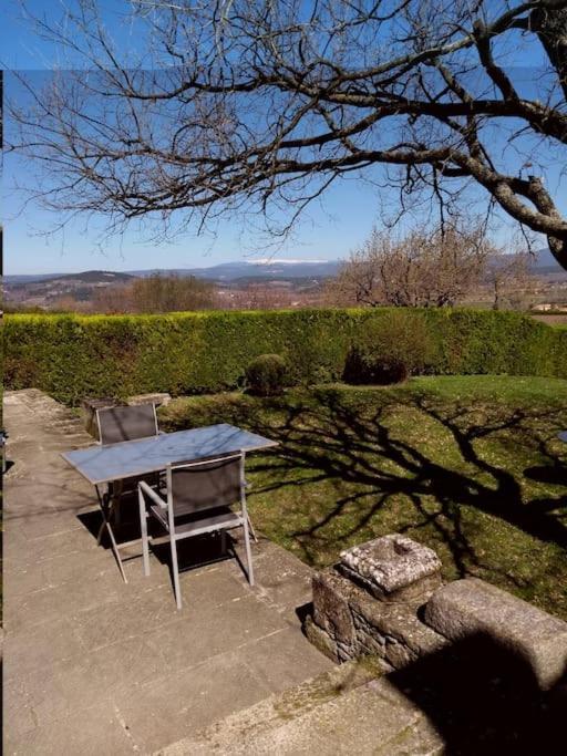 Le Lavoir Lacoste  Esterno foto