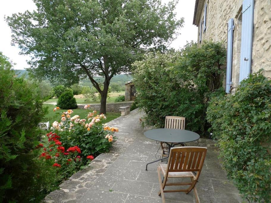 Le Lavoir Lacoste  Esterno foto